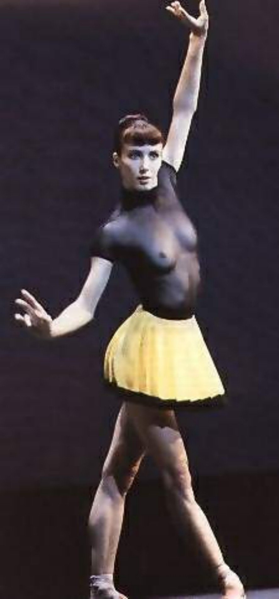 Sylvie Guillem Topless 9.jpg