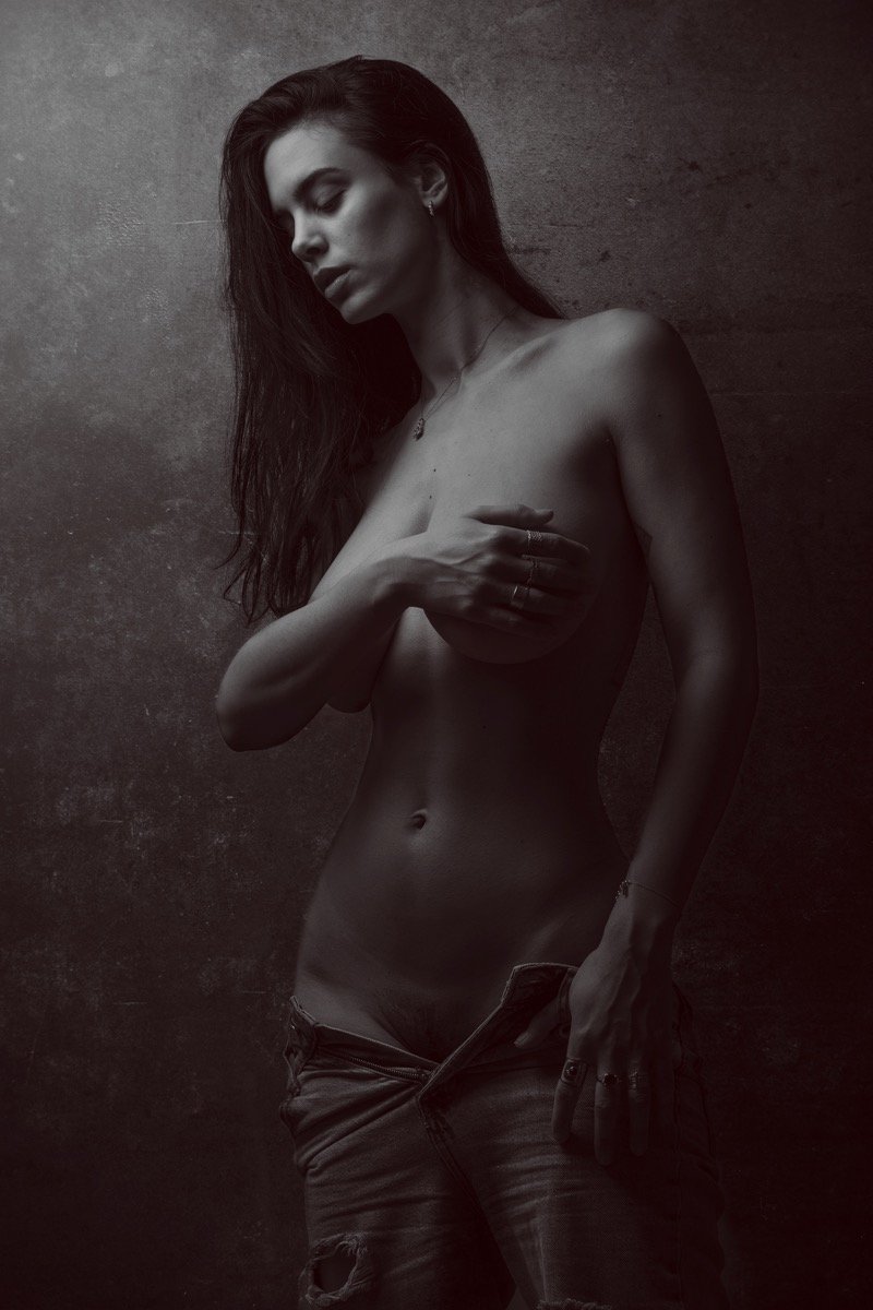 Sasha_22_HD_by_Olivier_Merzoug_PhotographerBD_UrbanMood1ef1794881d3c724.jpg
