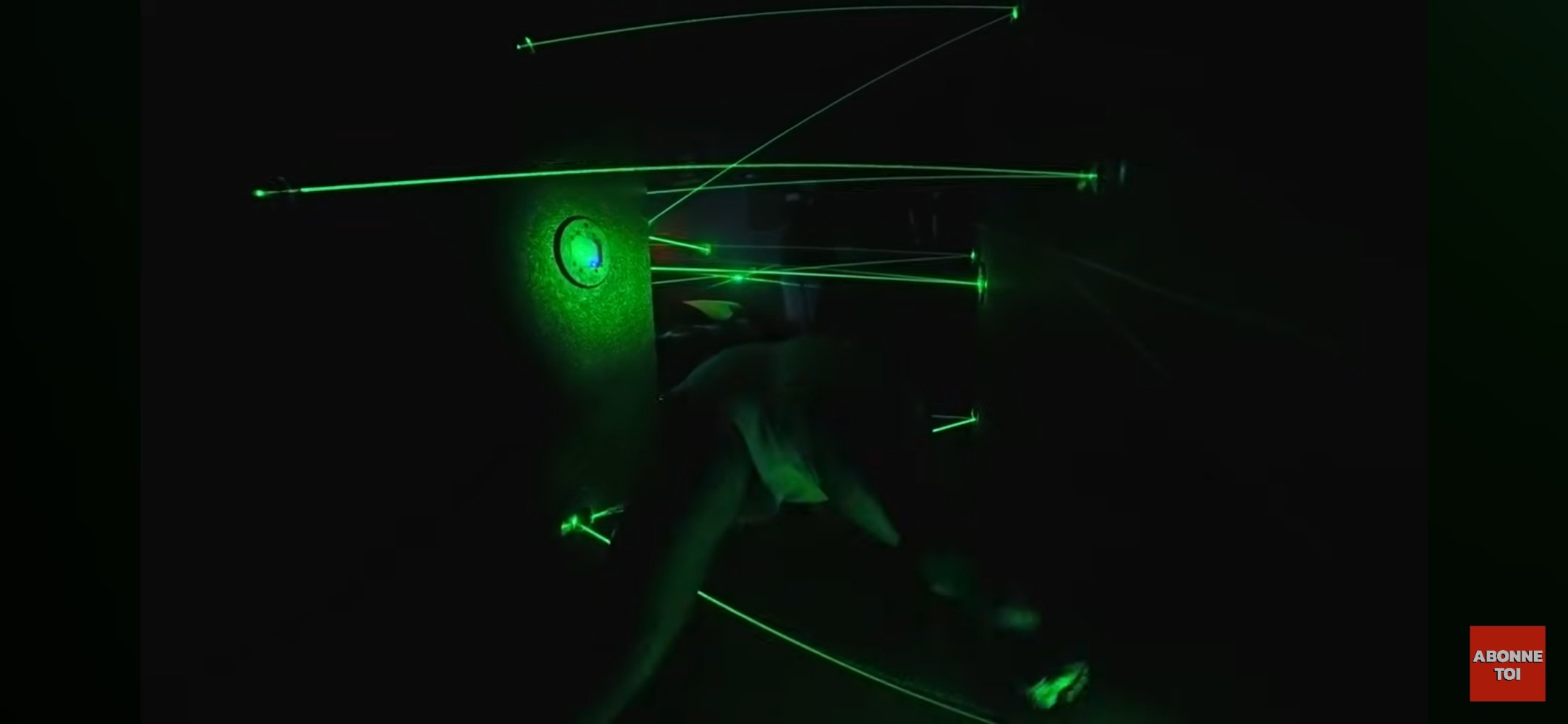 Screenshot_20251209_223709_YouTube.jpg