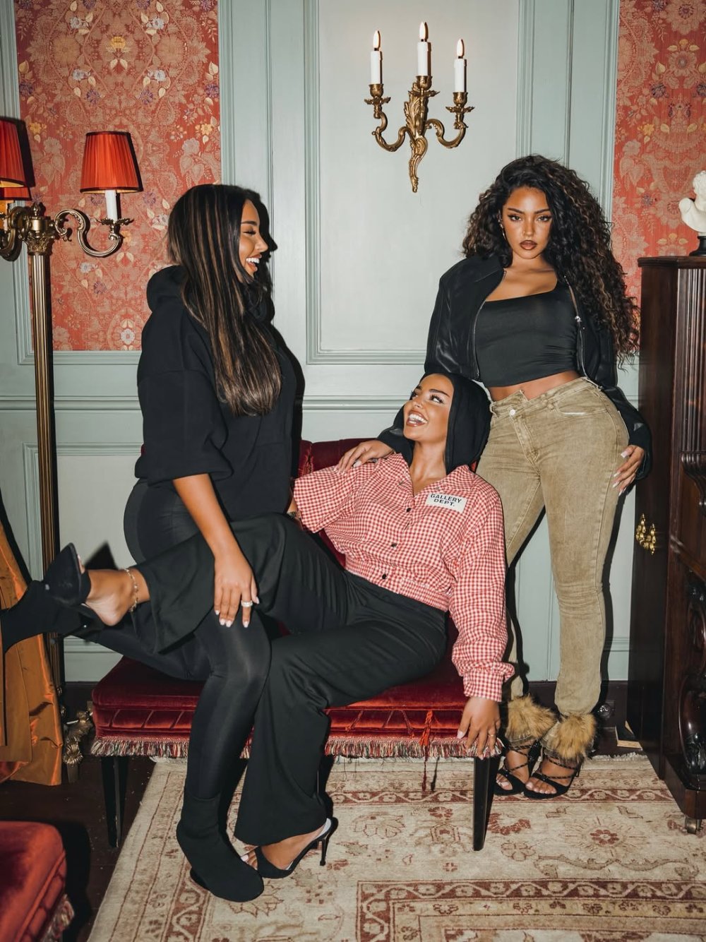 sisterhood🤞🏽.jpg