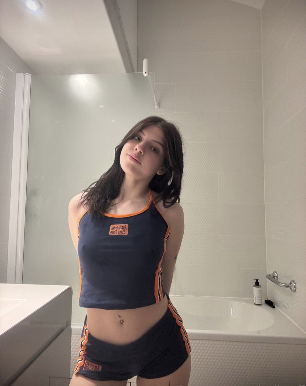 Screenshot_20251219_211950_Firefox.jpg