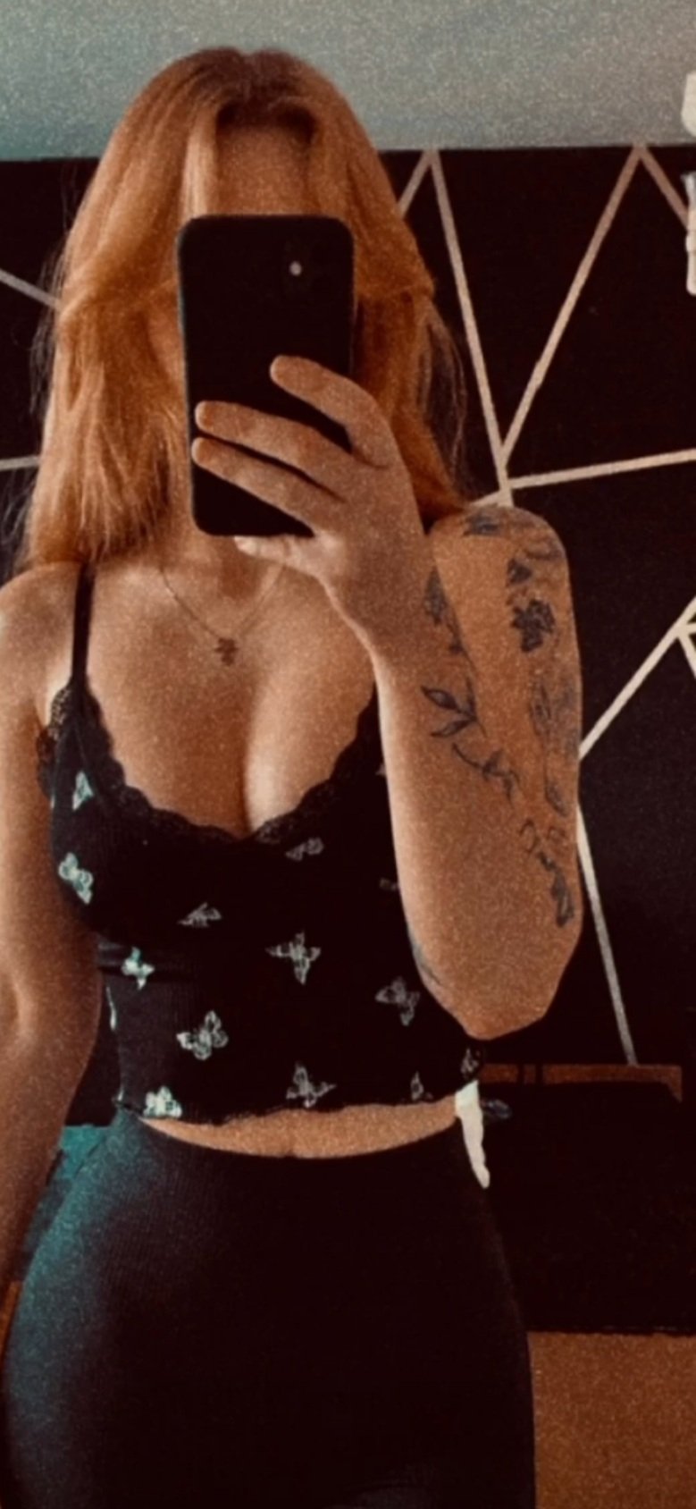 Screenshot_20220106-214917_Instagram.jpg
