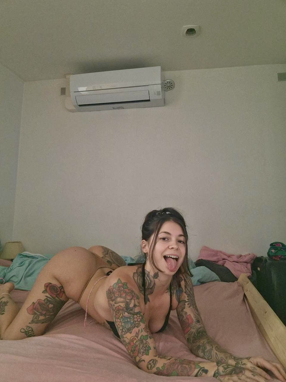 G2h14lgXAAASLX7.jpg