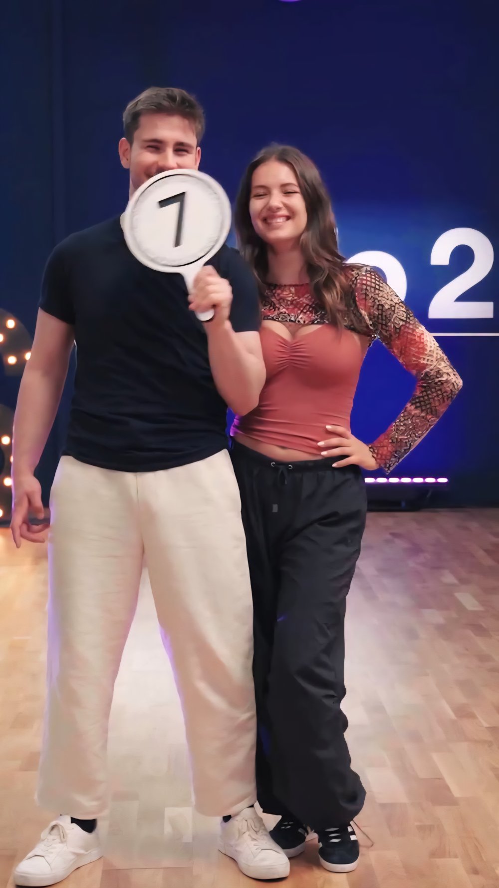dals_tf1___DTkKBzFlMj8___.jpg