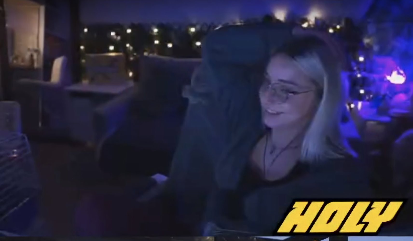 Screenshot_20260122_214537_Twitch.jpg