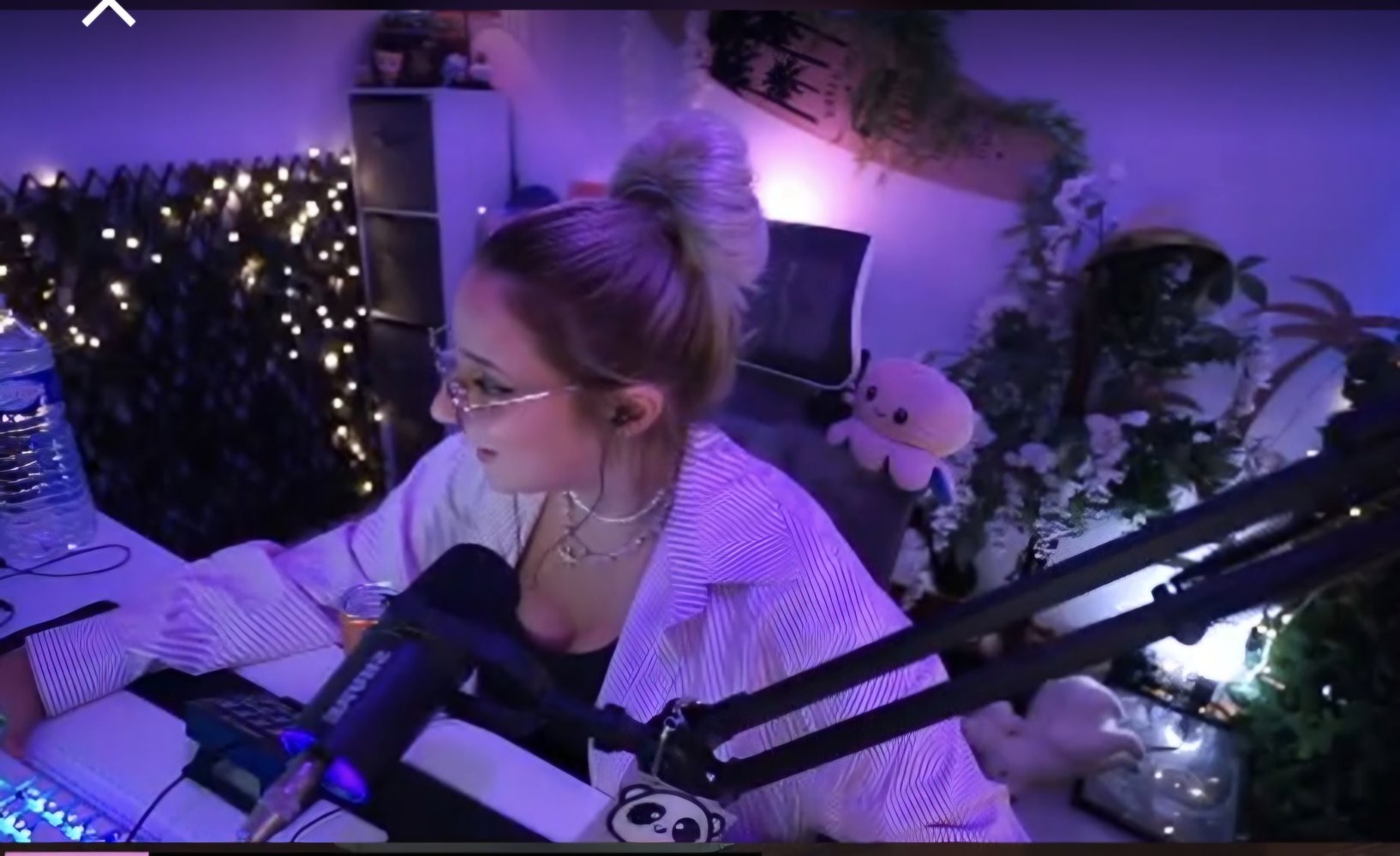 Screenshot_20260122_215543_Twitch.jpg