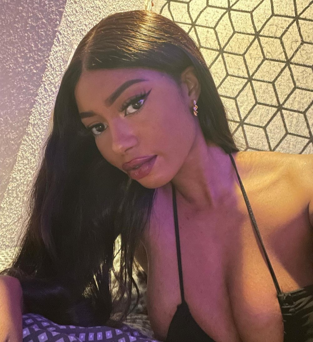 blackjocondee_1639242369_2726485069050765642_6880808243.jpg