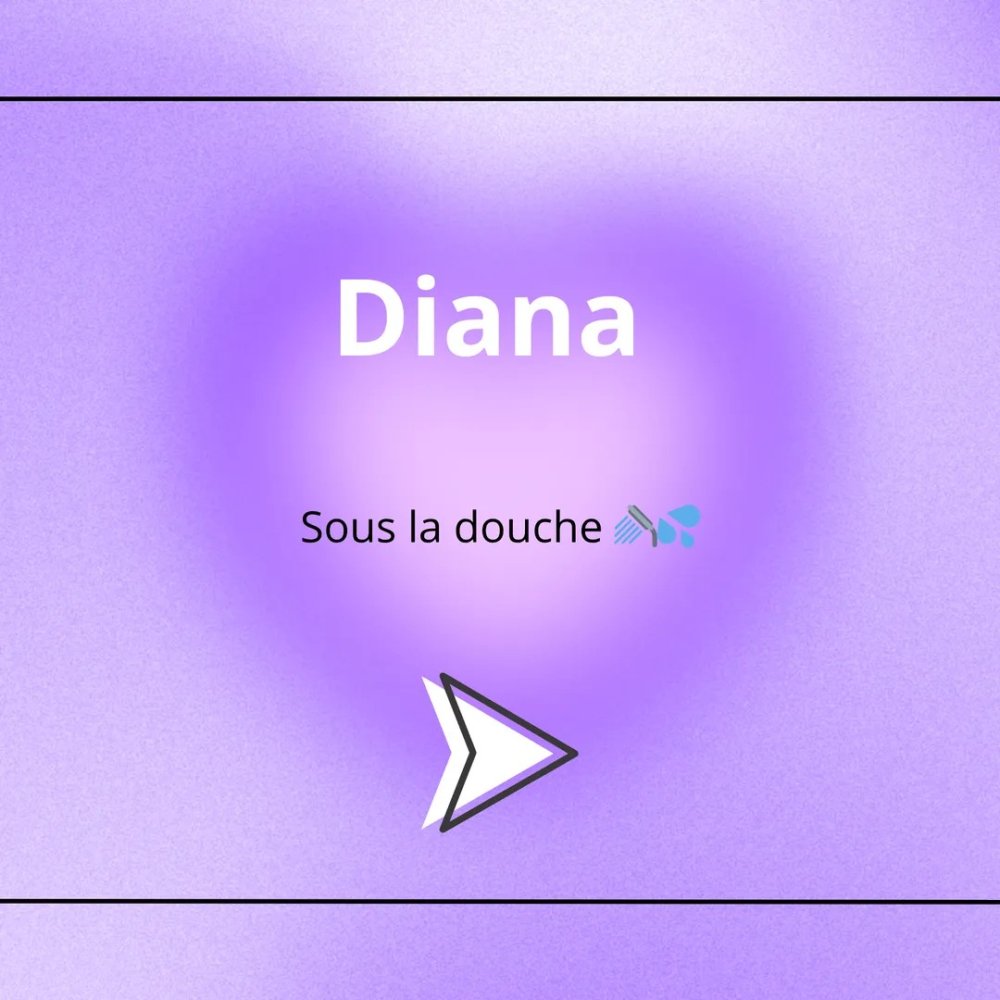 #96 Diana Lawrence sous la Douche1.jpg