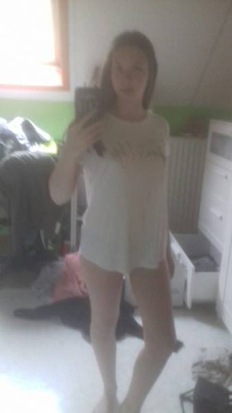 tumblr_4cf951fef1549bd85b397e915e812419_439256e2_400.jpg