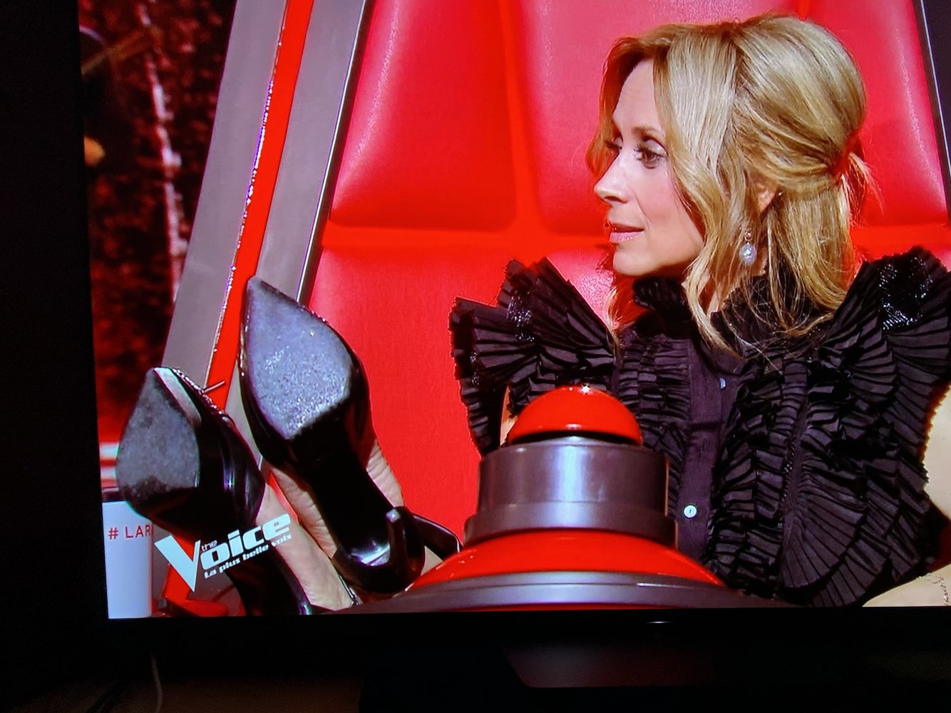 Lara-Fabian-Feet-4757149.jpg