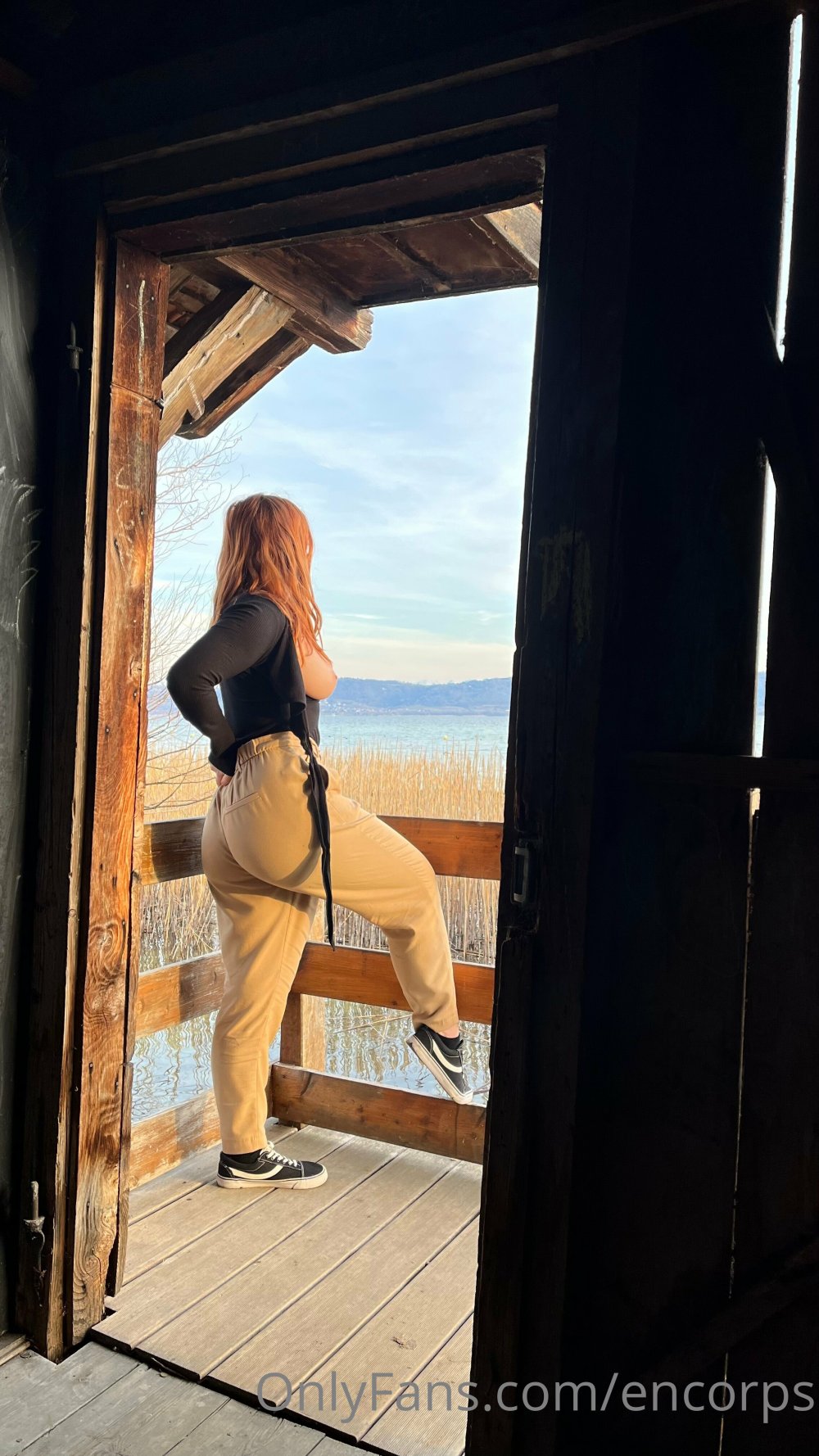 2268x4032_2bfe95279192fd595b8065f563e79c6d.jpg