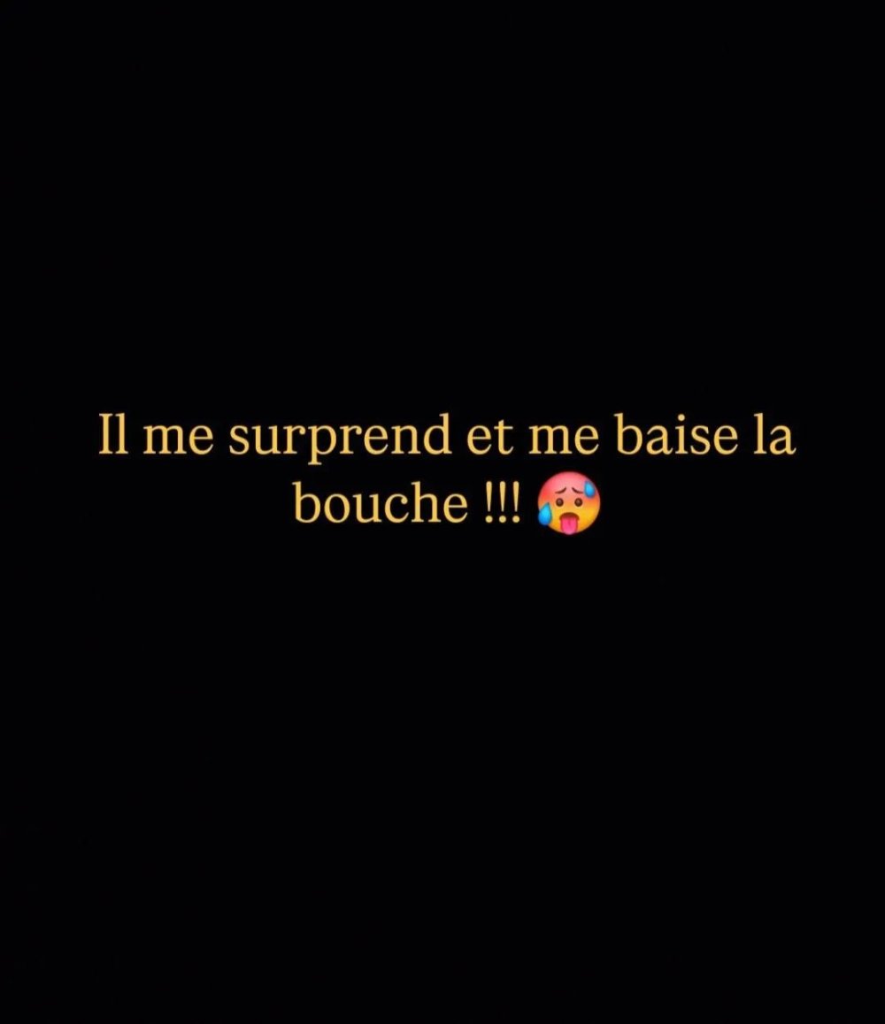 #30 Malia Lenoir •  Il me Surprend et me baise la Bouche1.jpg