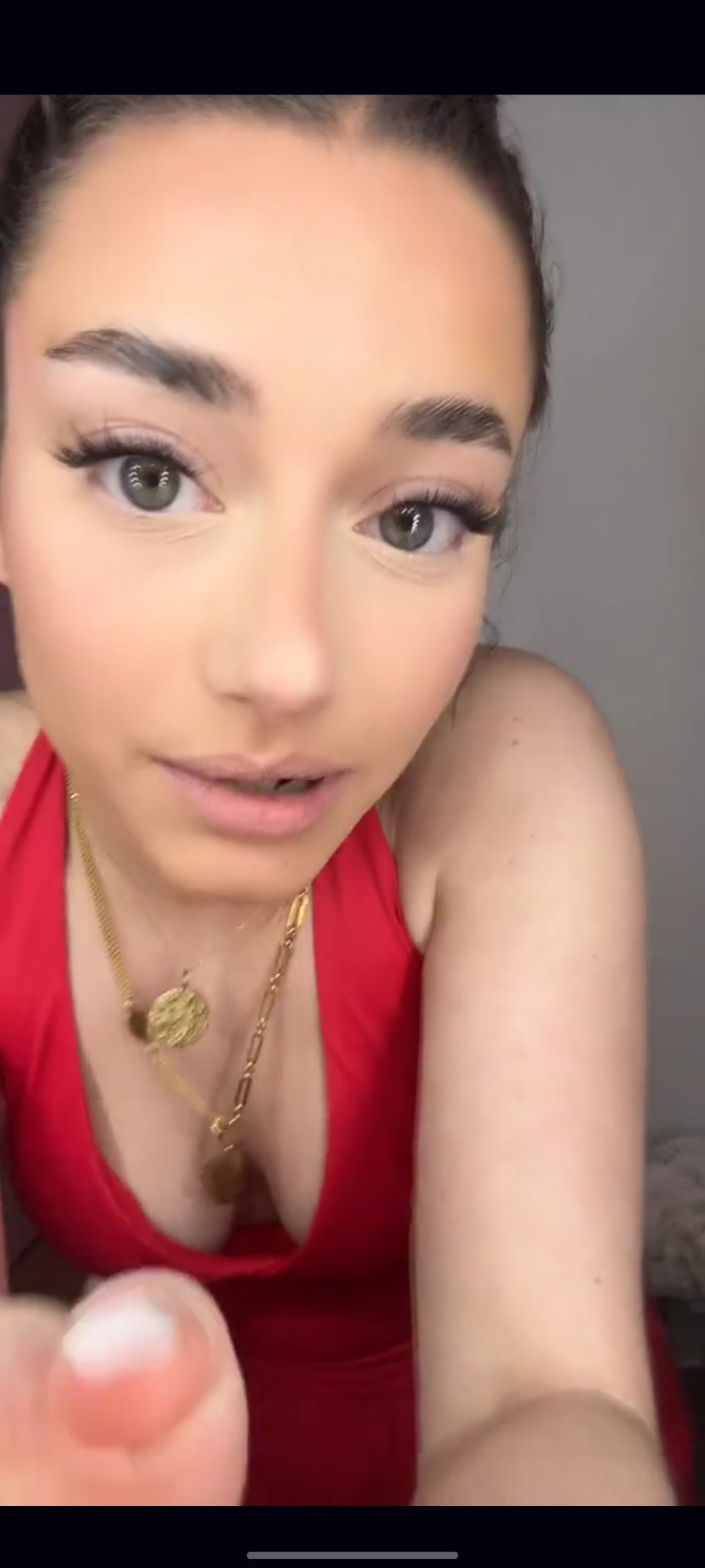 Screenshot_20260405_221935_StreamRecorder.jpg