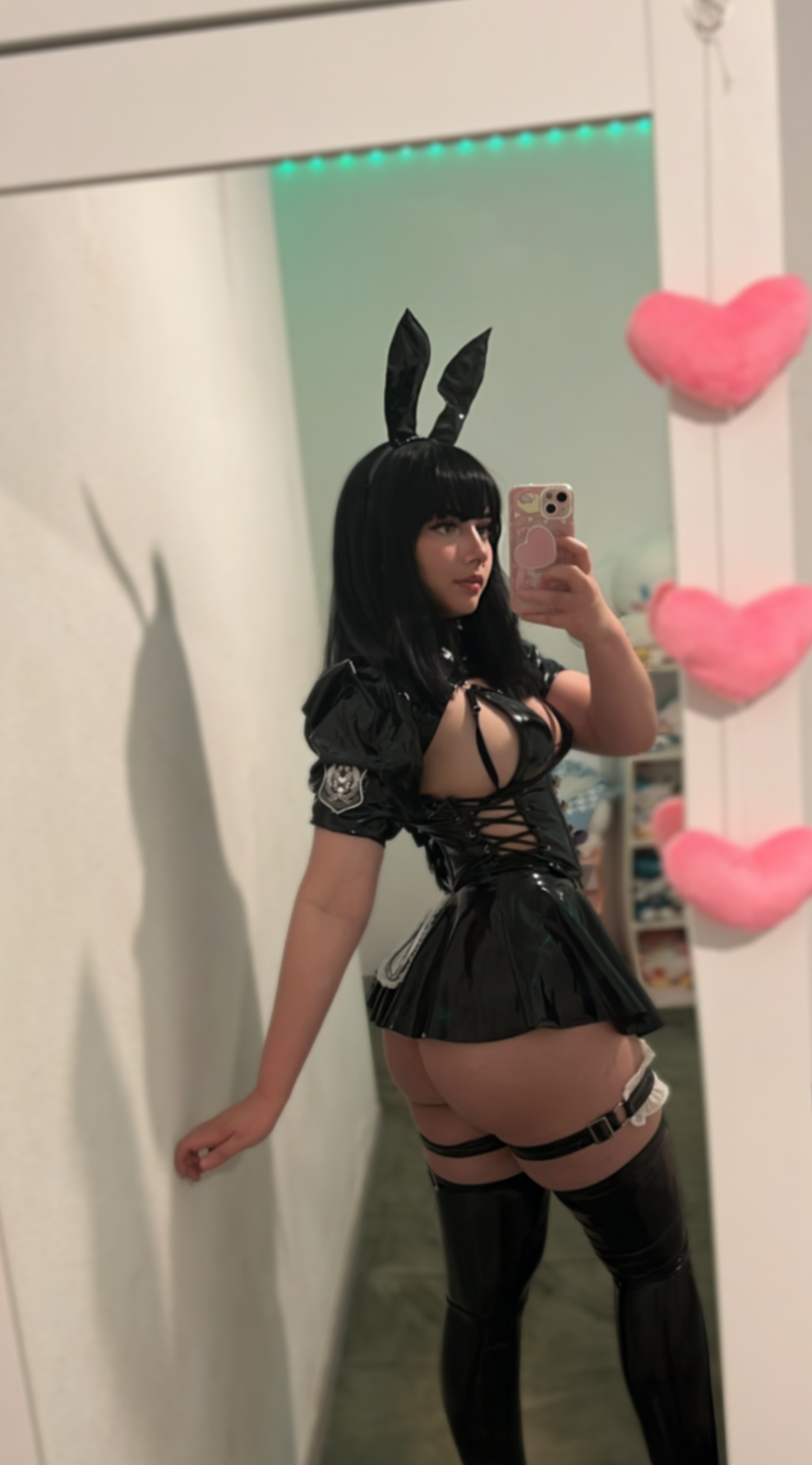 Facetune_11-12-2023-19-19-42.png