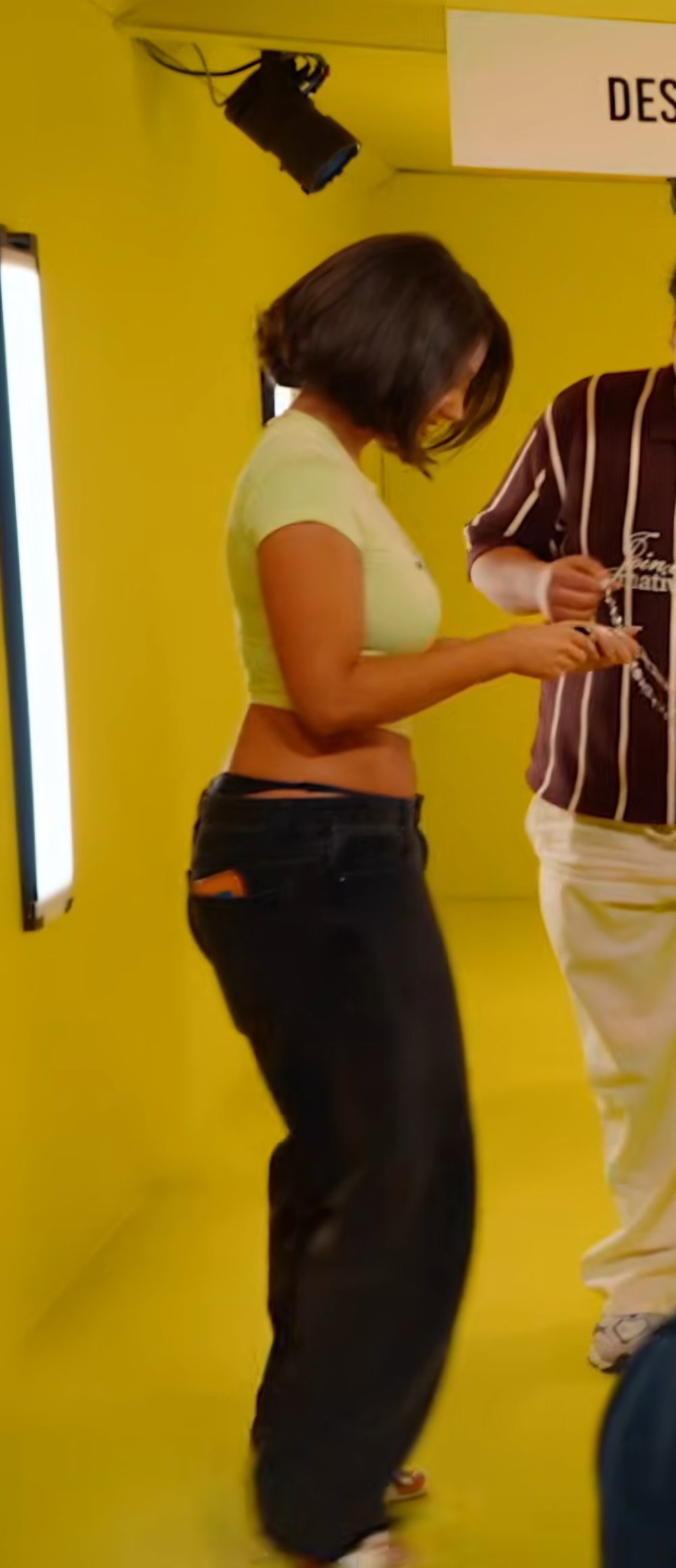 Screenshot_20260425_162554_YouTube.jpg