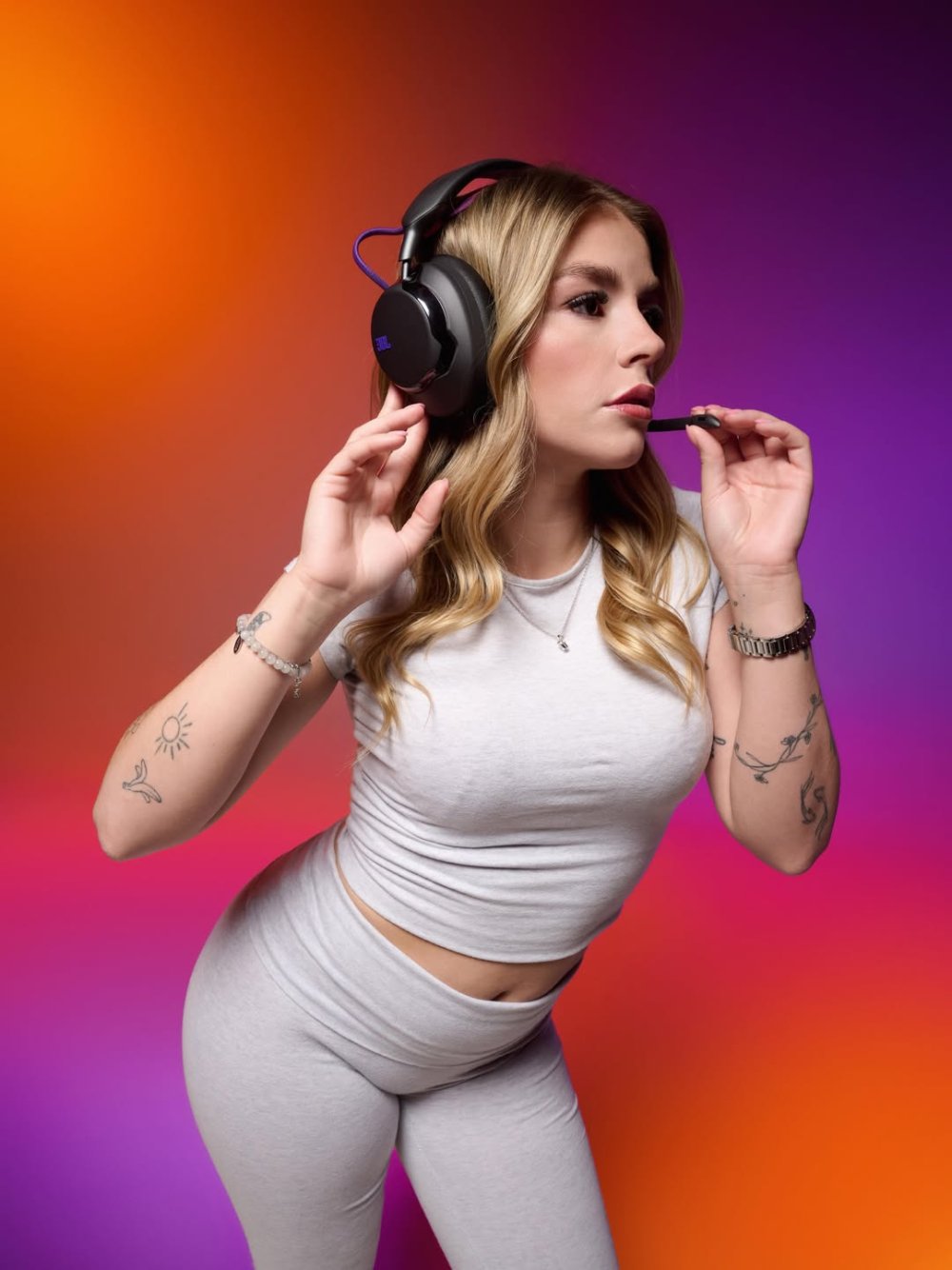 ANNONCE ‼️ Je vous annonce que je rejoins officiellement la team @jblaudio en tant qu’ambassadri.jpg