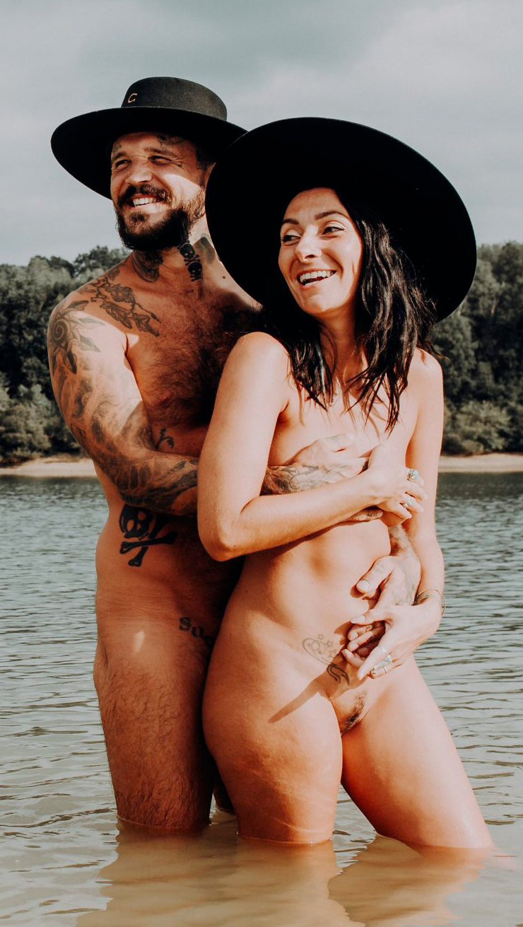 JustMarriedBand03.png