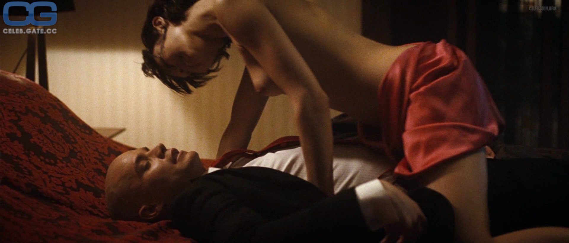 olga-kurylenko-sex-scene-457116.jpeg