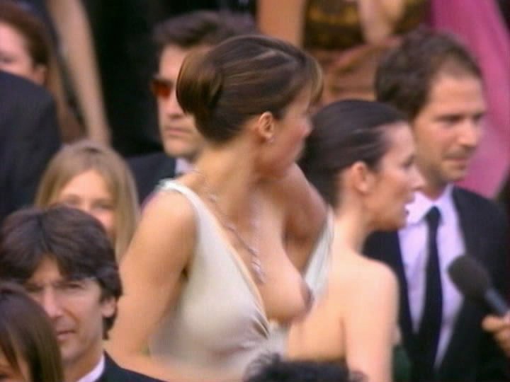 images-sophie-marceau-nue-dans-festival-de-cannes-topless-sein-softcore-15954-044ab.jpeg