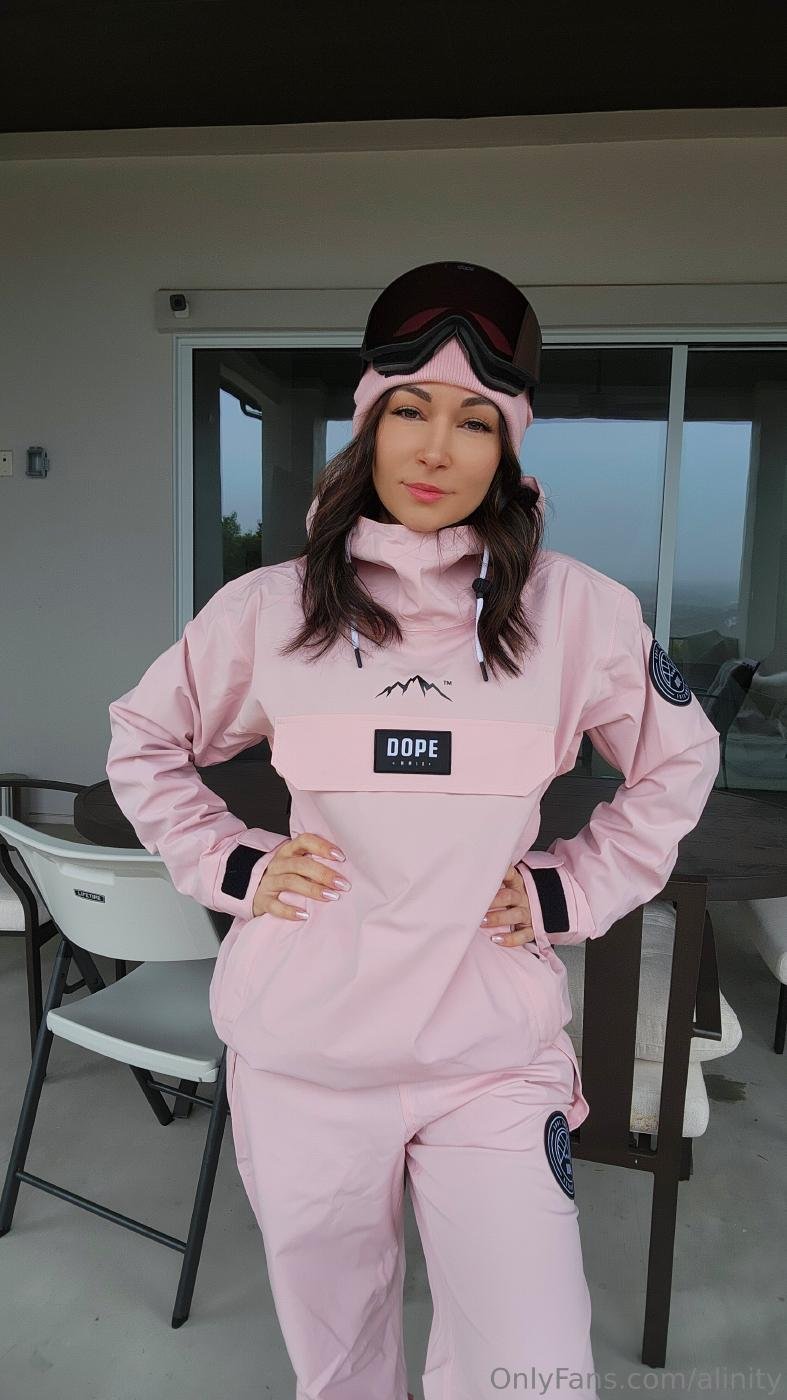 alinity_nude_snowboard_outfit_strip_ppv_onlyfans_set_leaked-JGTPGA.jpg