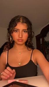 sarahli (@sarahli.h)'s video of curly hair routine _ TikTok.jpg
