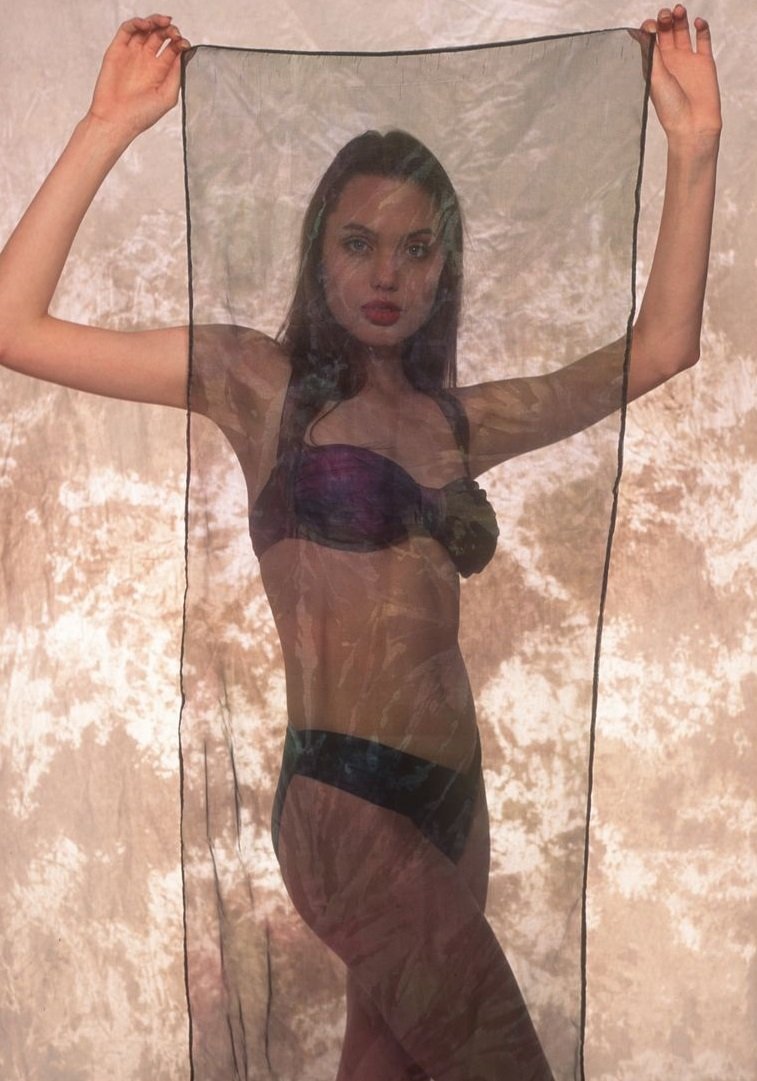 Angelina Jolie Young in Bikini 19.jpg
