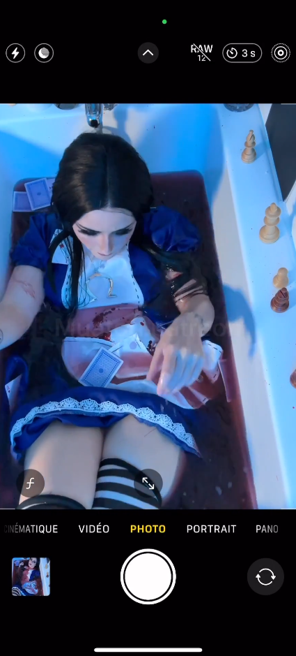 24.06.10 Alice madness bathtub.png