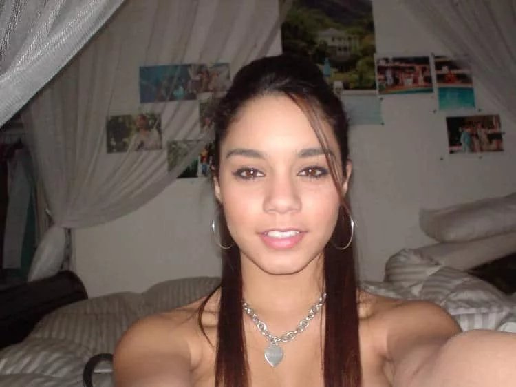 Vanessa-Hudgens-Leaked-2007-images-2.jpg