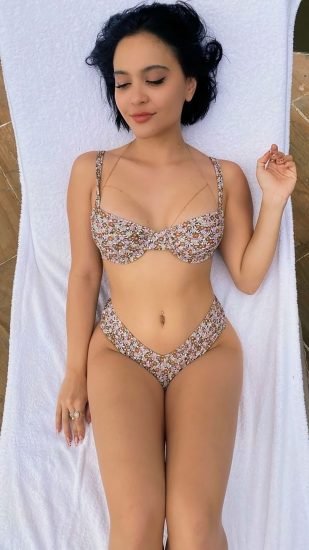 Stella-Hudgens-Nude-Leaked-Naked-ScandalPlanetCom-18-309x550.jpg
