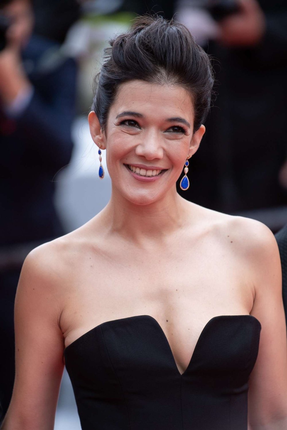 melanie-doutey-robe-decolletee.jpg
